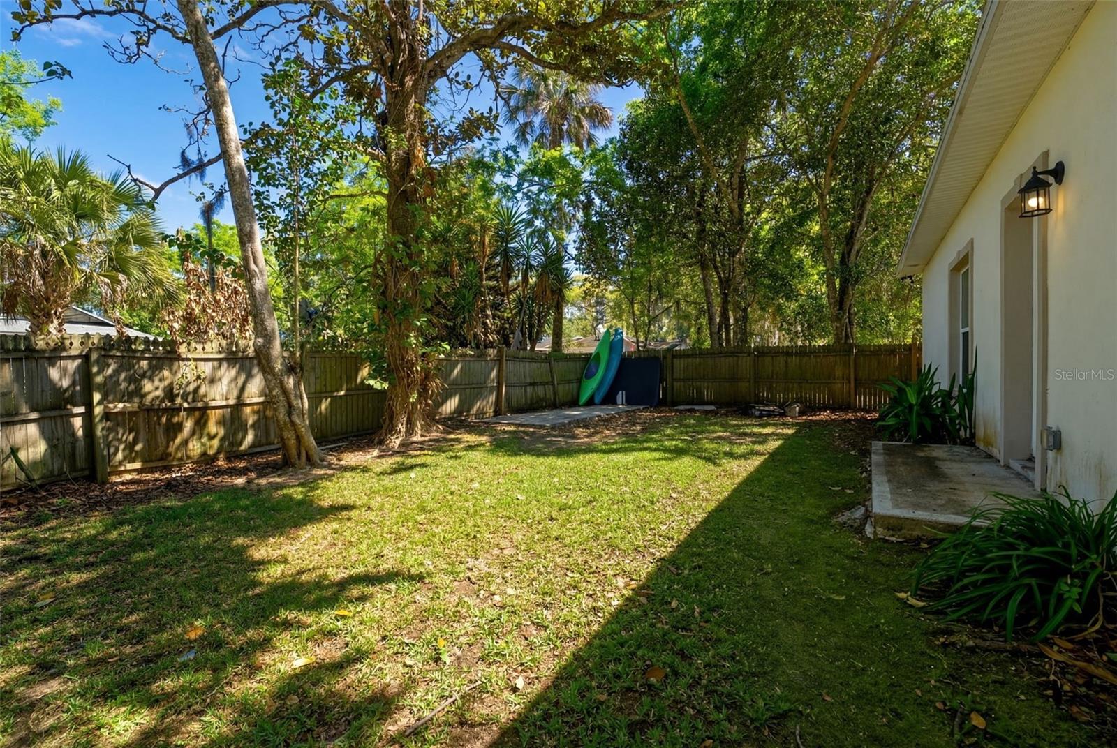 637 Holmes Ave Property Photo 27