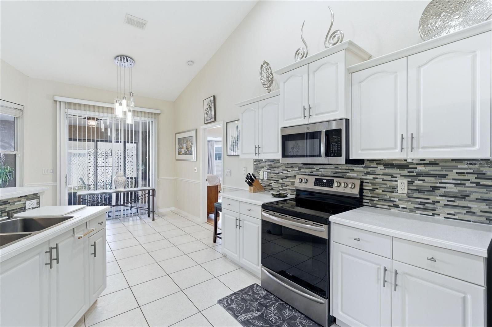 484 Kettering Rd Property Photo 10