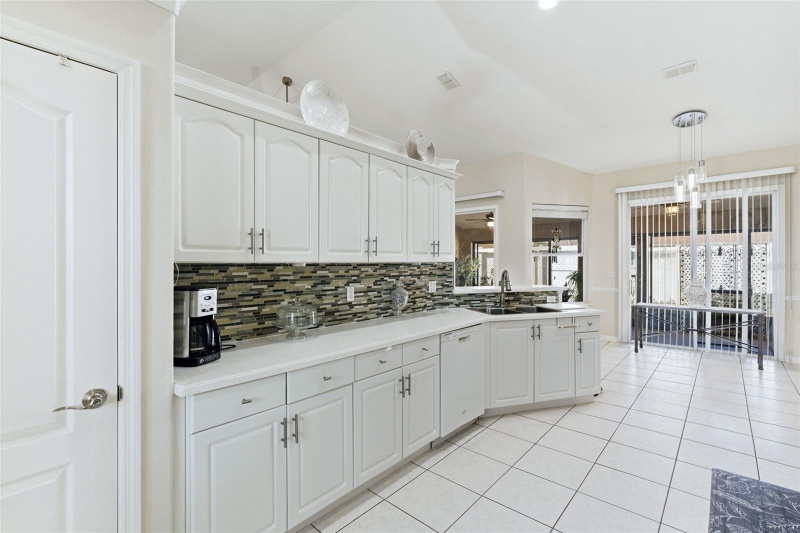 484 Kettering Rd Property Photo 12