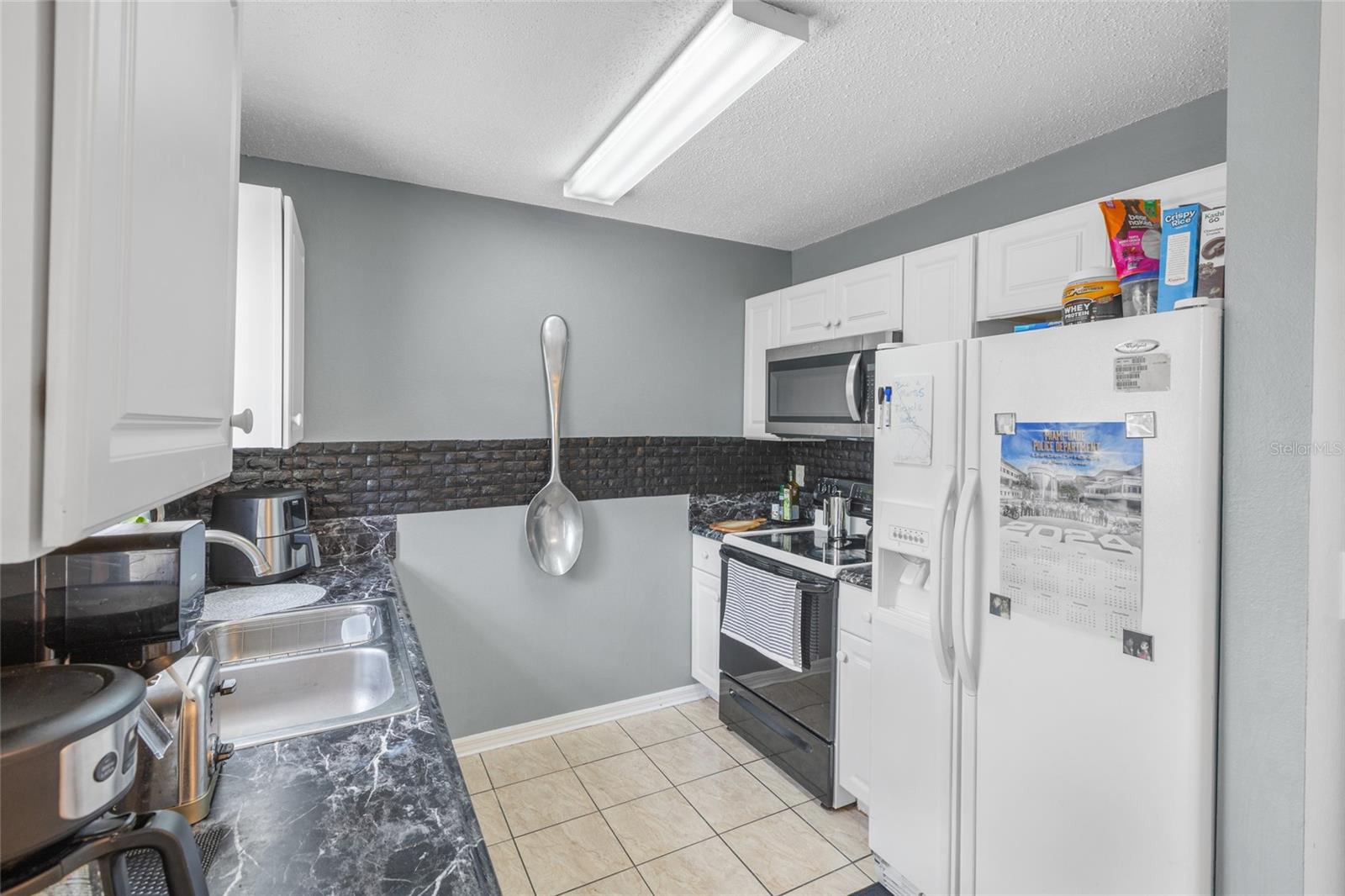 2430 Quail Run Blvd Property Photo 10