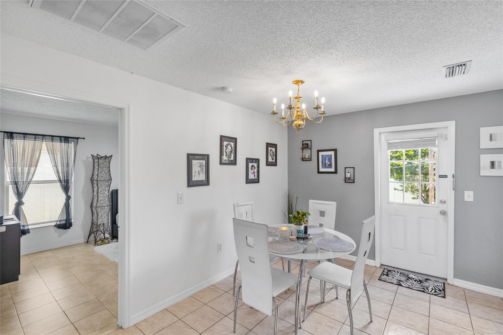 2430 Quail Run Blvd Property Photo 14