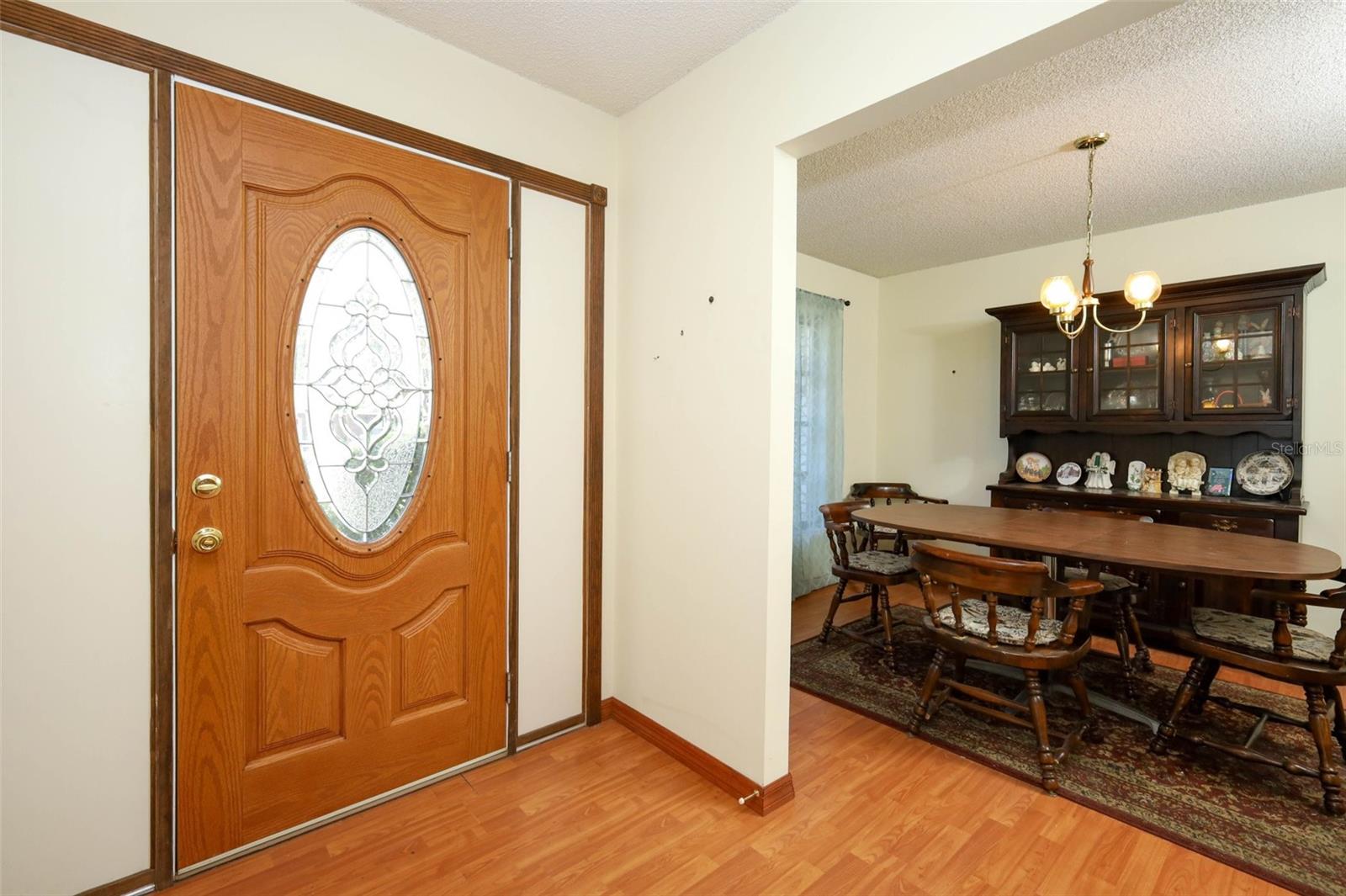 504 Ridgewood St Property Photo 6