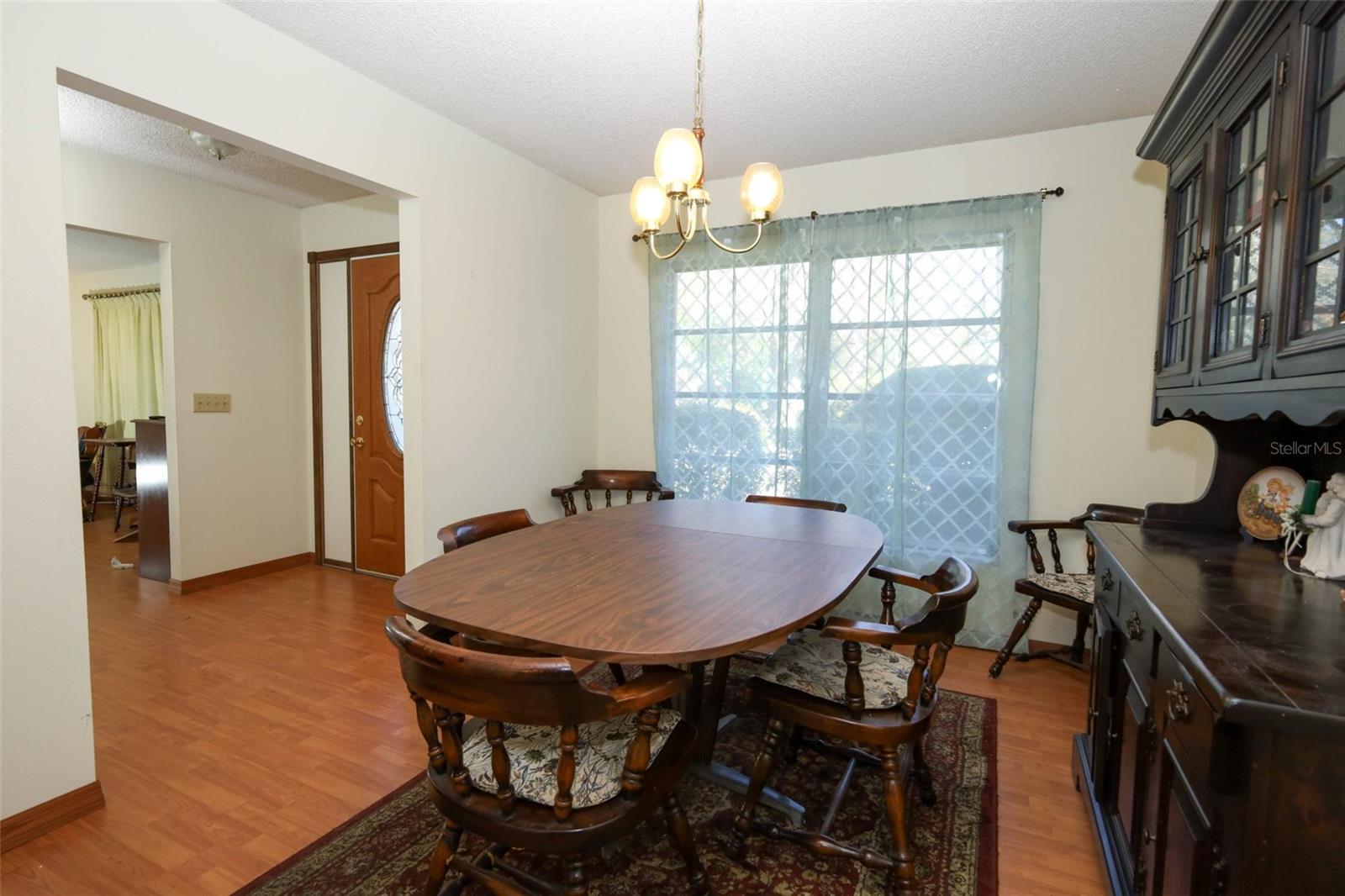 504 Ridgewood St Property Photo 8