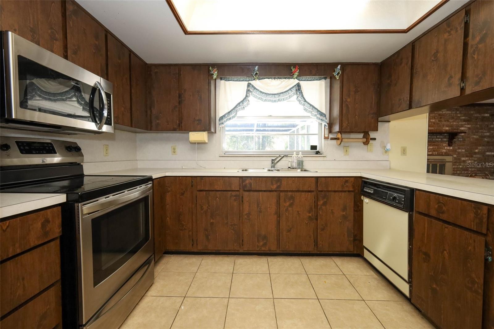 504 Ridgewood St Property Photo 19