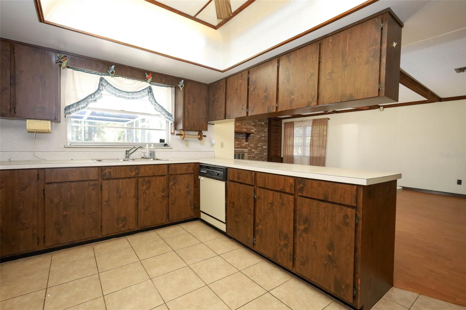 504 Ridgewood St Property Photo 23