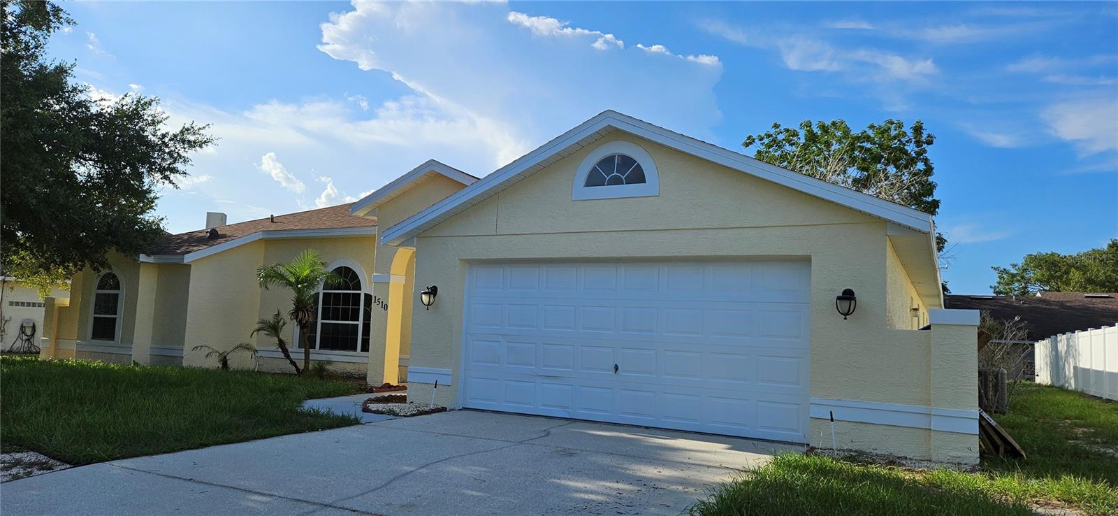 1510 GAYNOR CT Property Photo 1
