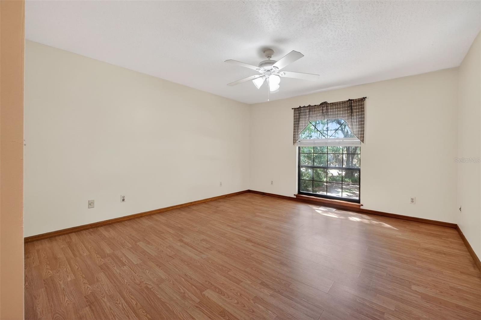 3380 Lionel Rd Property Photo 25