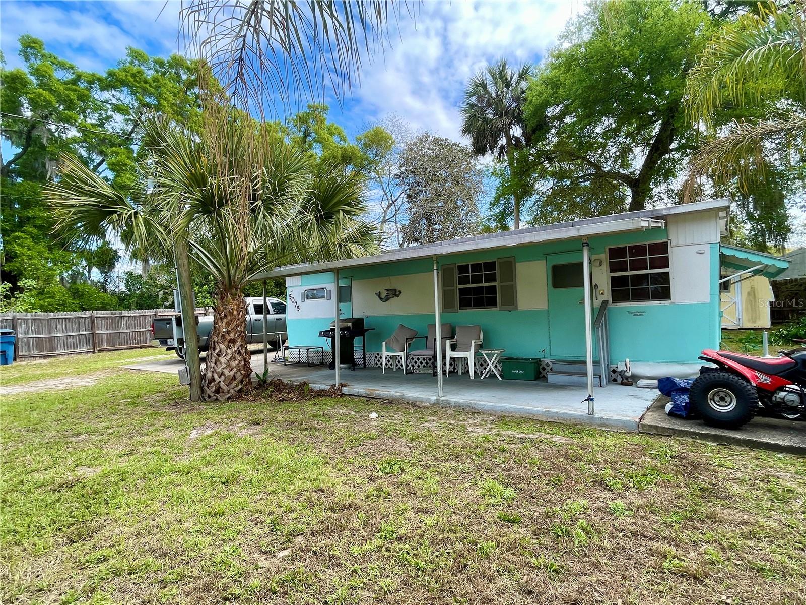 5075 Central Ave Property Photo 3