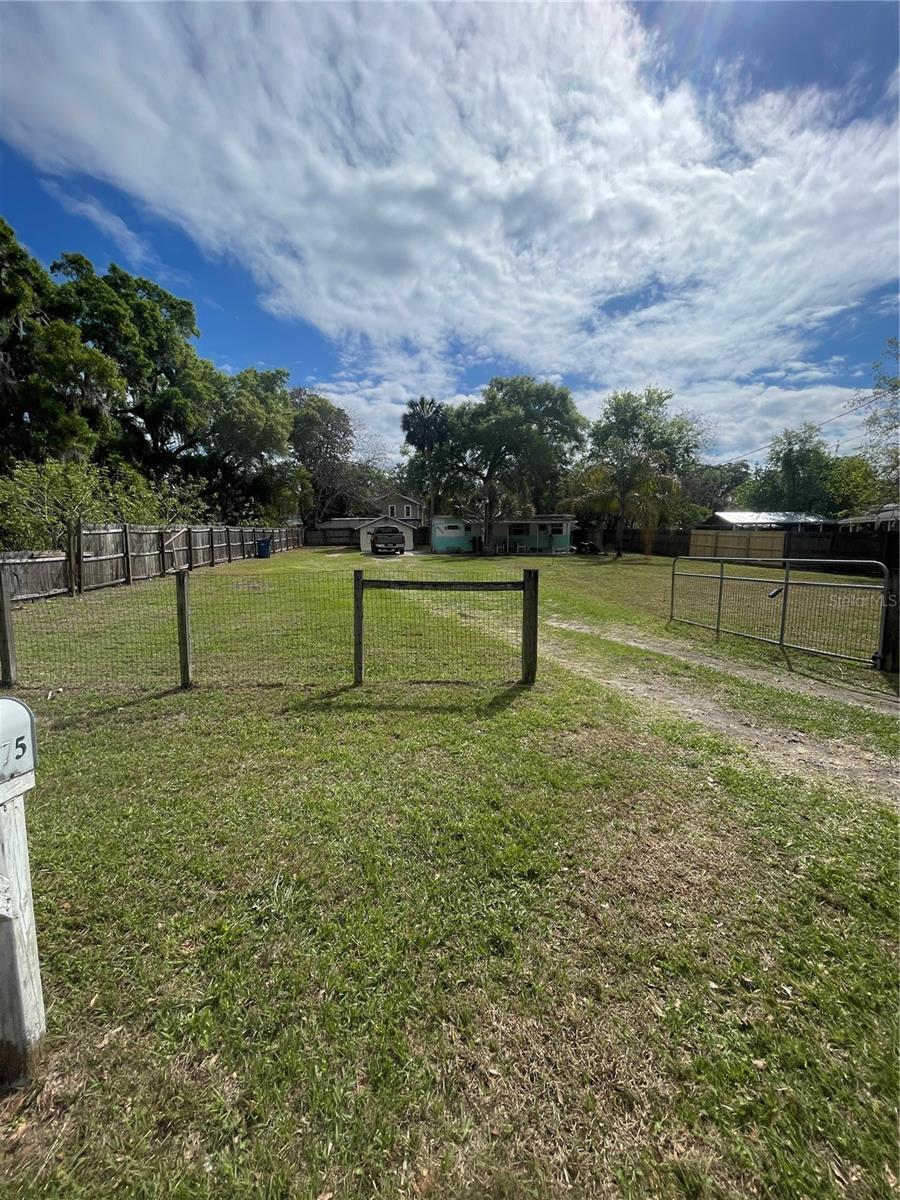 5075 Central Ave Property Photo 5