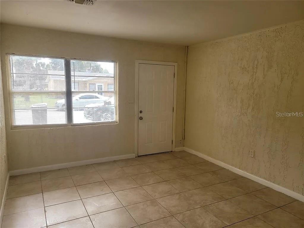 508 Booker St Property Photo 7
