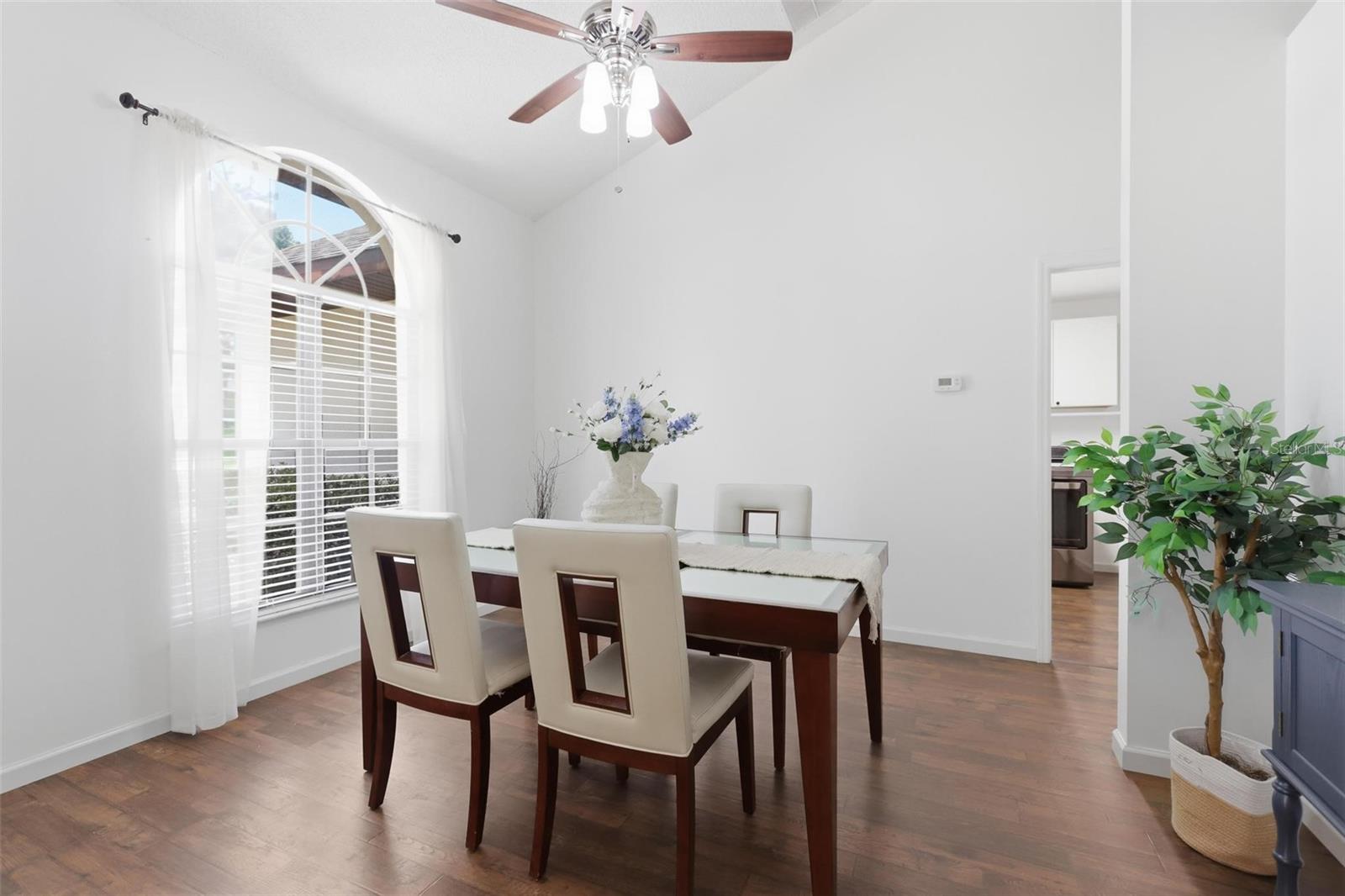 731 Edgewild Ct Property Photo 10
