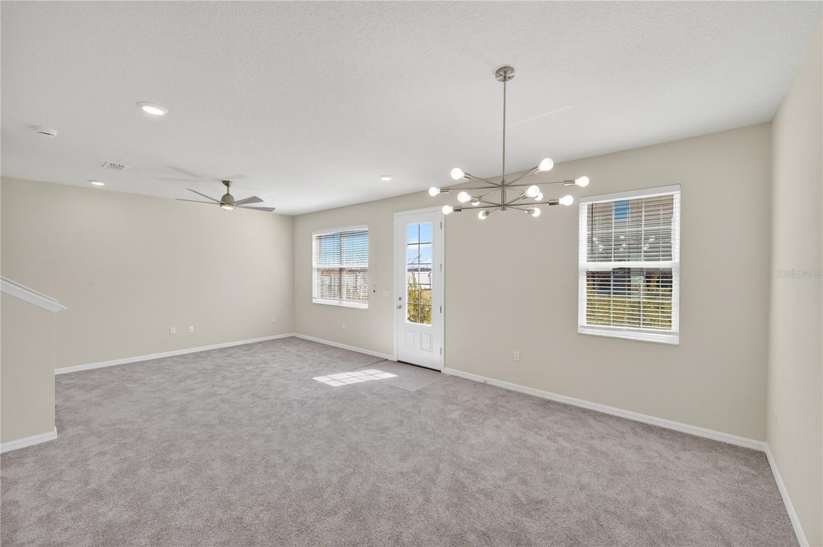 172 Holly Village Dr Property Photo 4