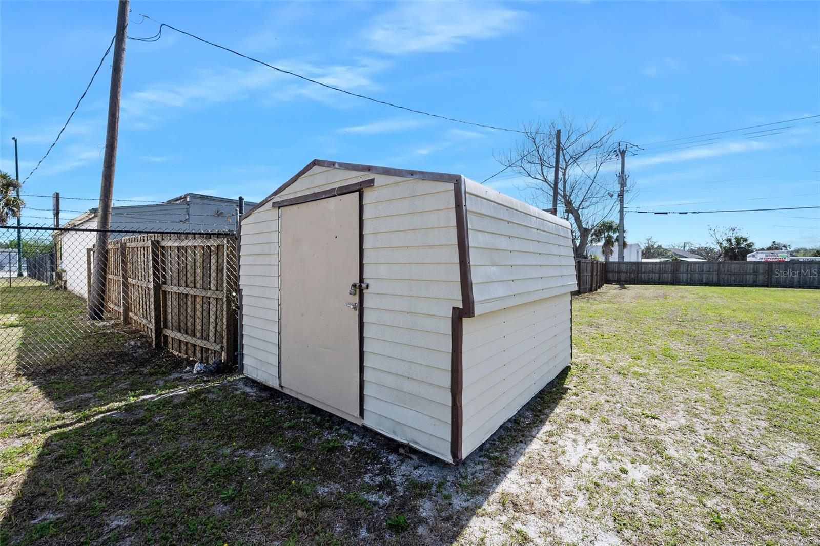 974 S Nova Rd Property Photo 19