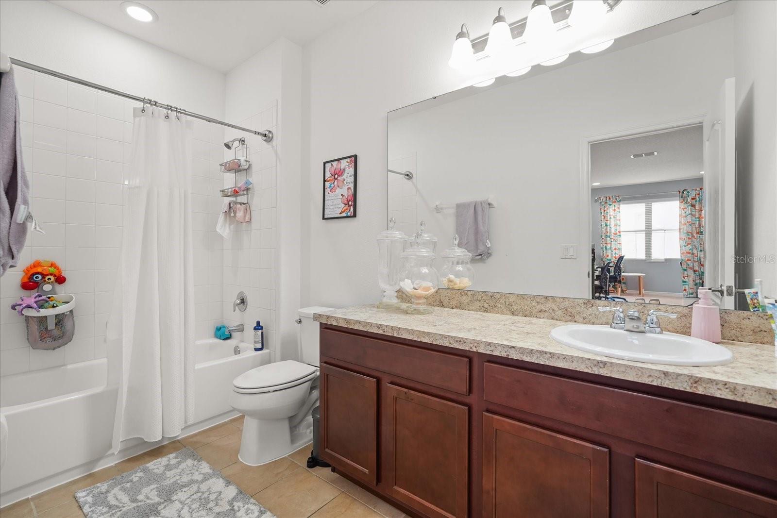 115 Big Spring Ter Property Photo 18