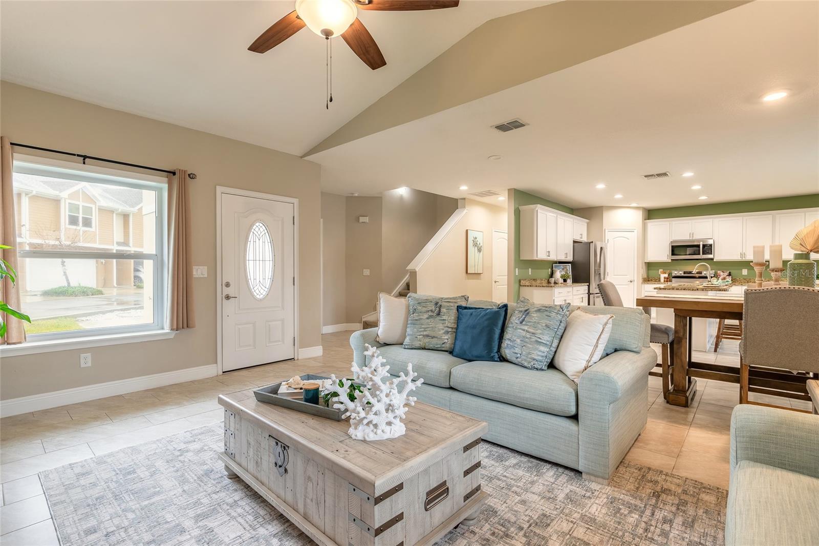 V4948207 Property Photo 7