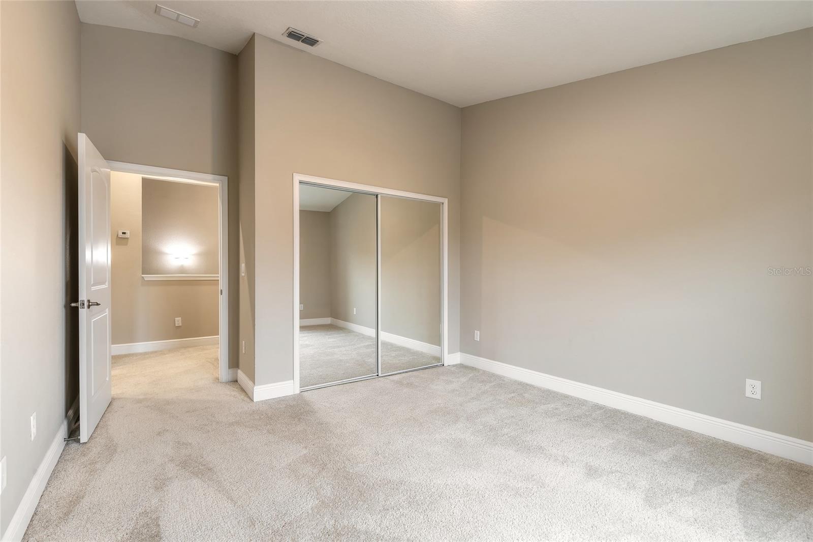 V4948207 Property Photo 22