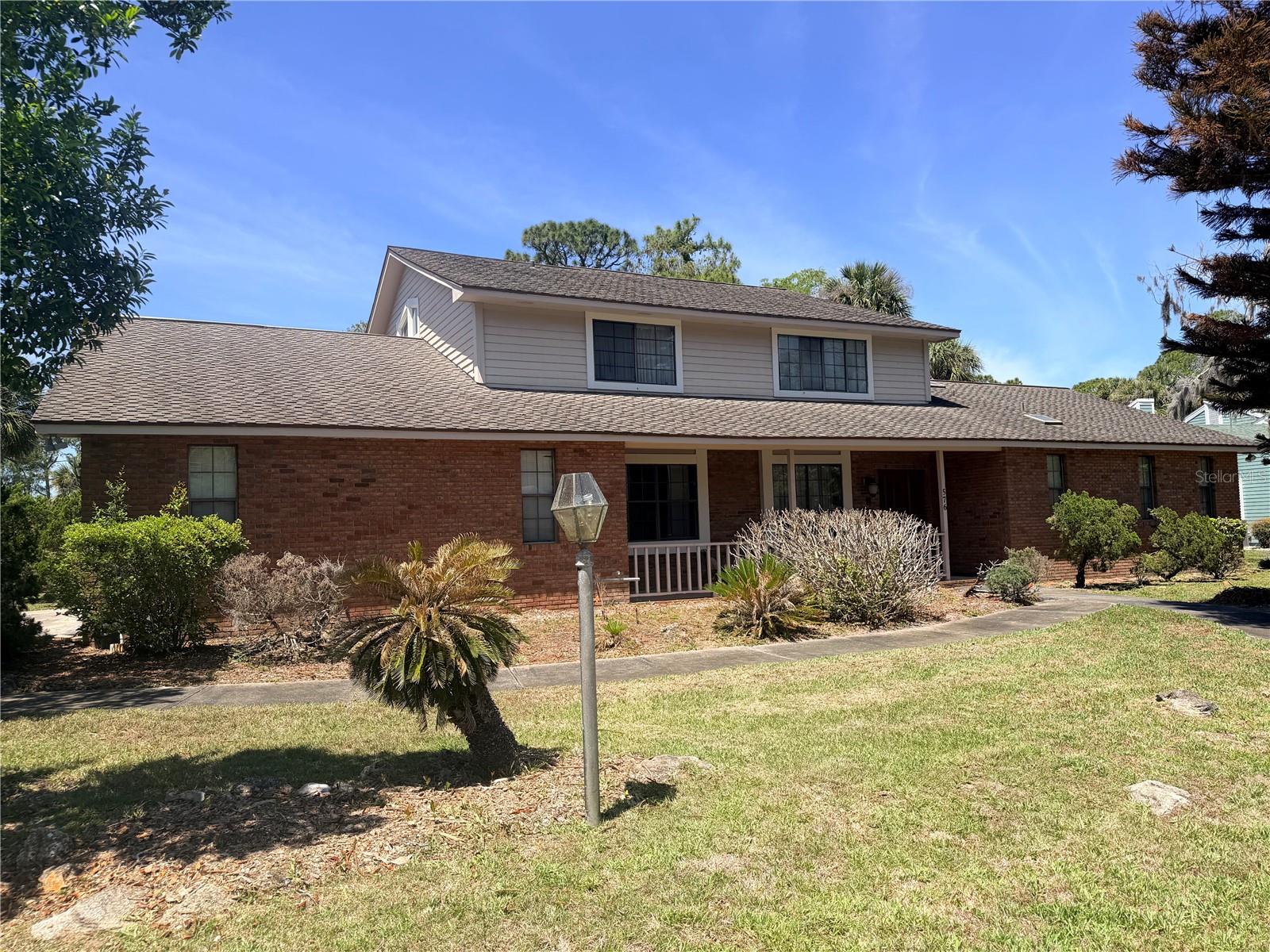 576 Pelican Bay Dr Property Photo