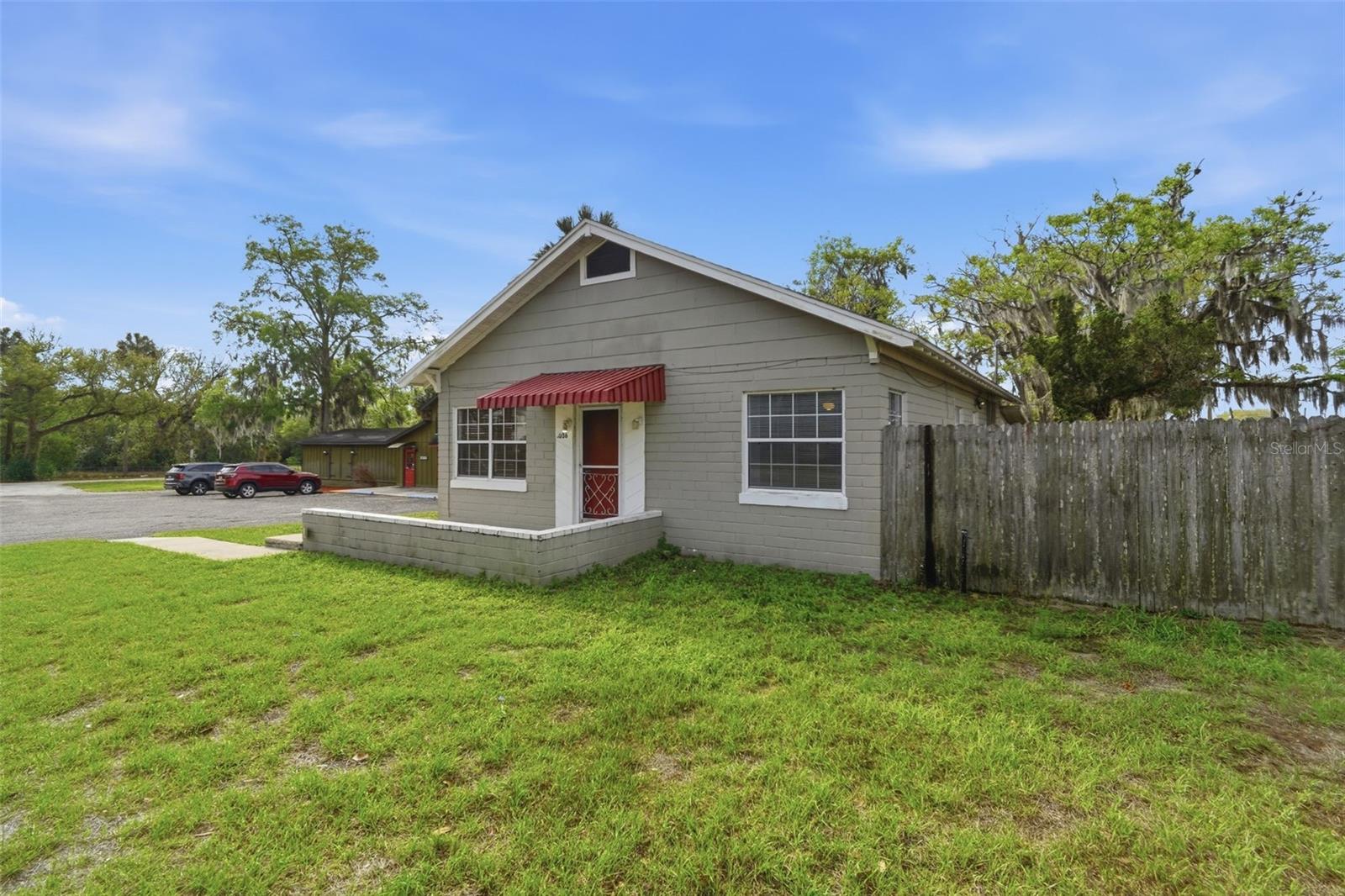 1030 Camphor Ln Property Photo 29