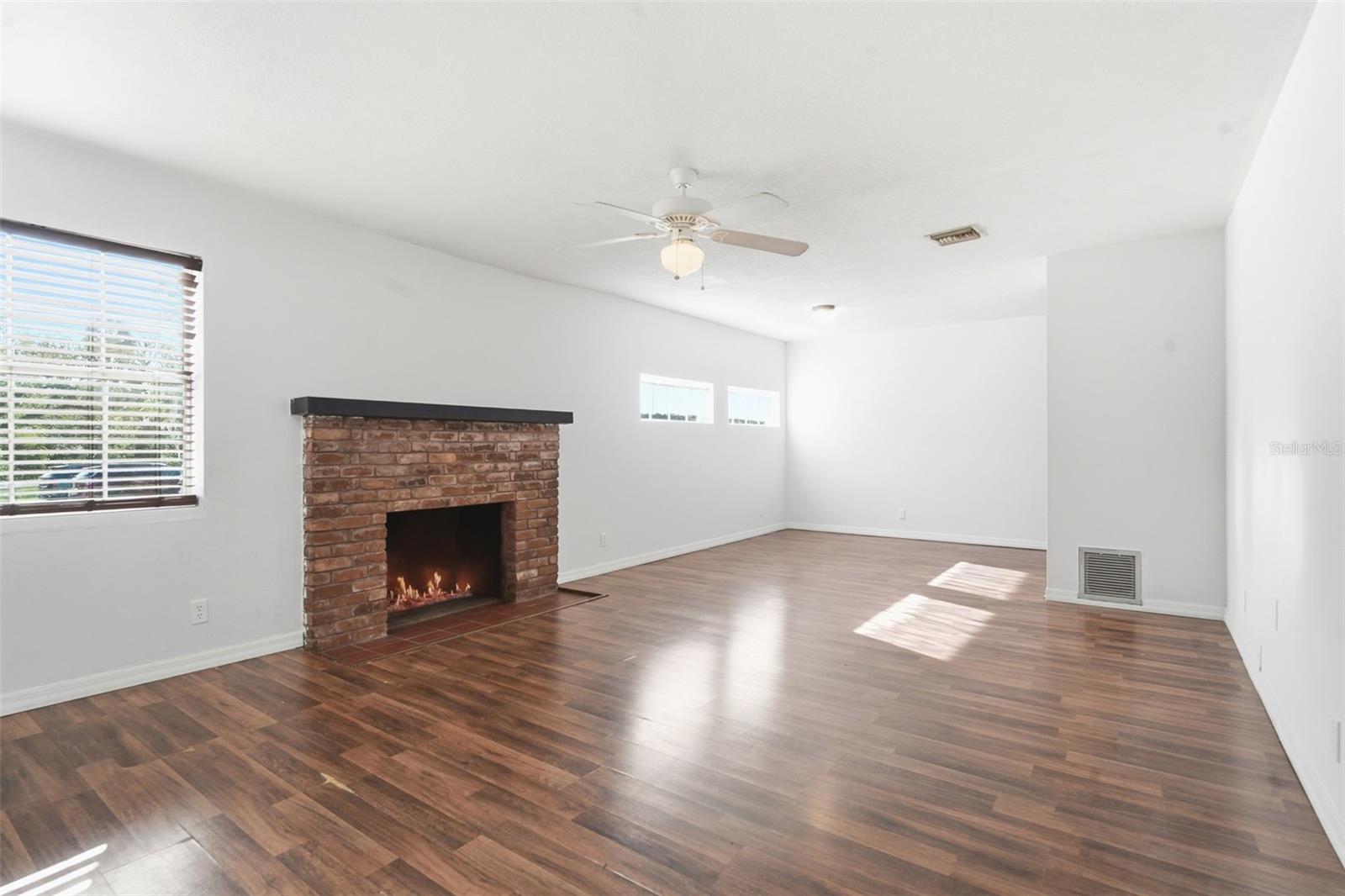 1030 Camphor Ln Property Photo 39