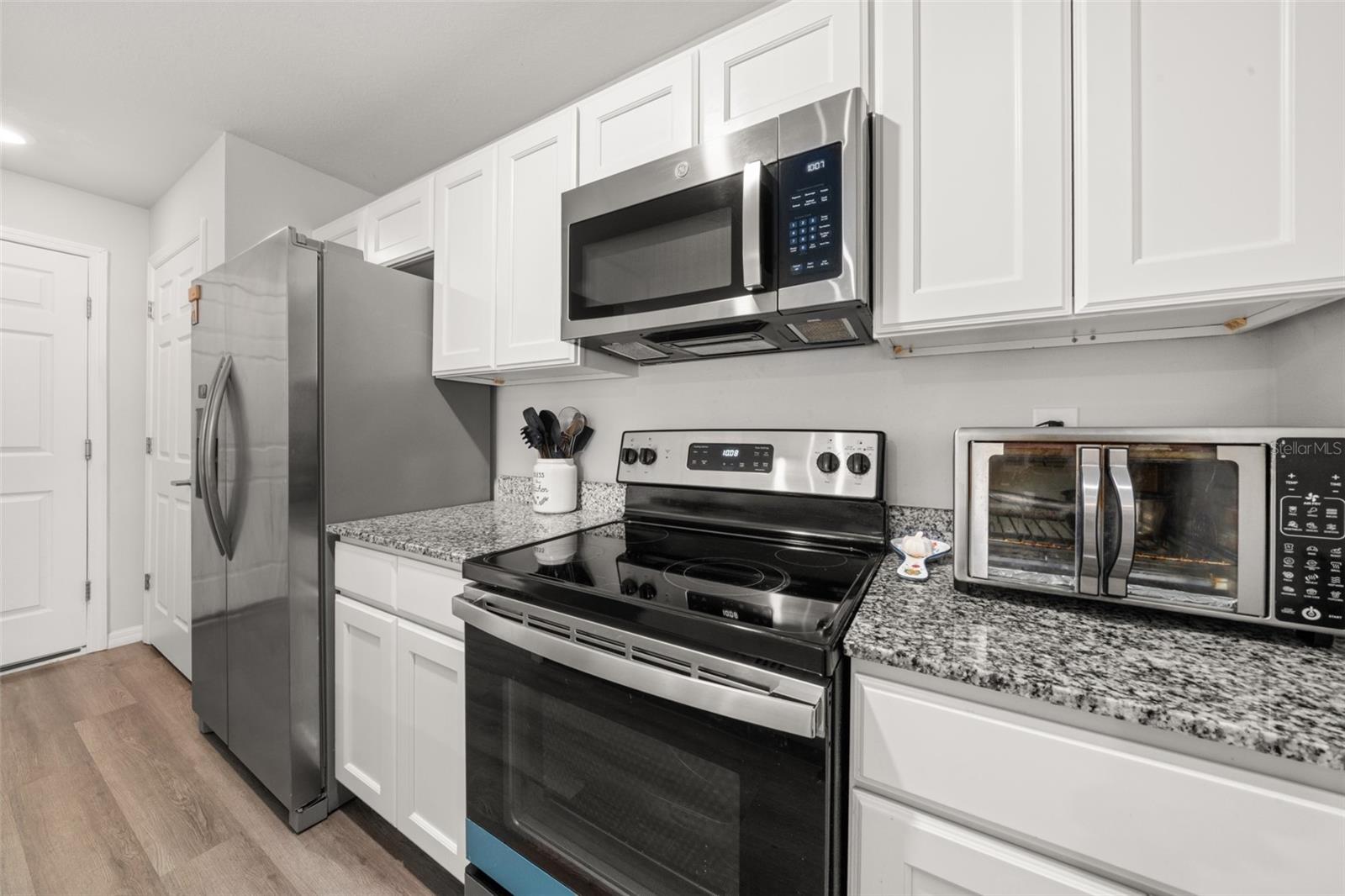 1456 Stone Ridge Cir Property Photo 8