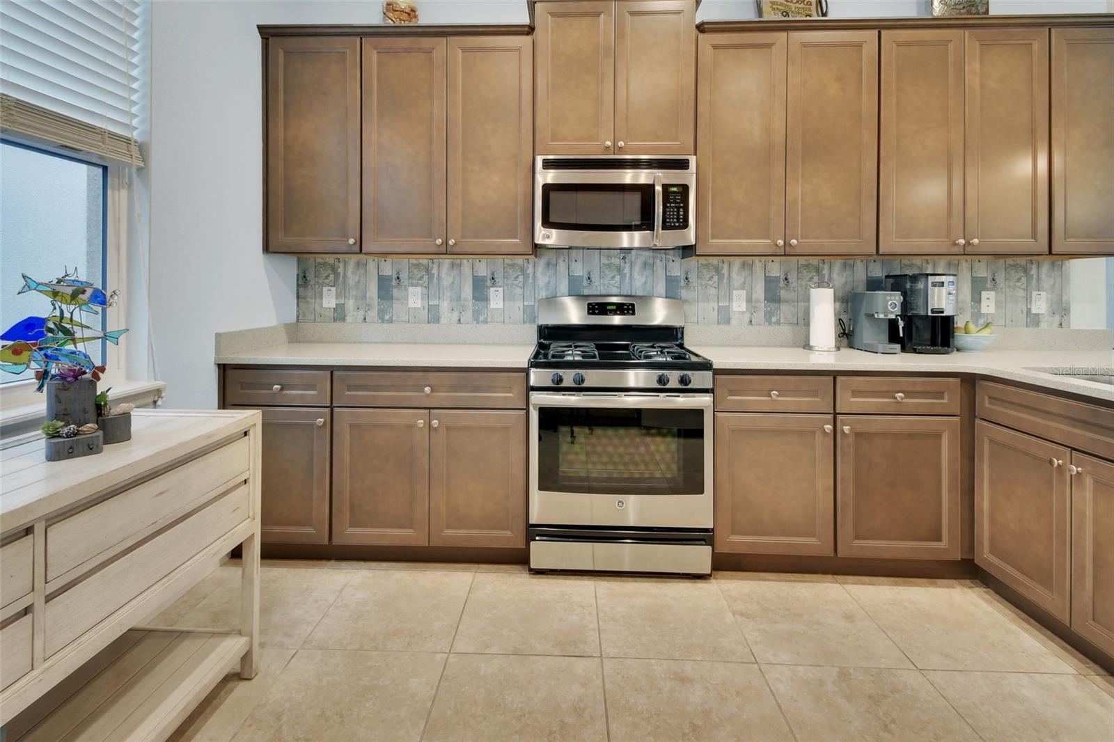 412 Tisbury Ct Property Photo 13