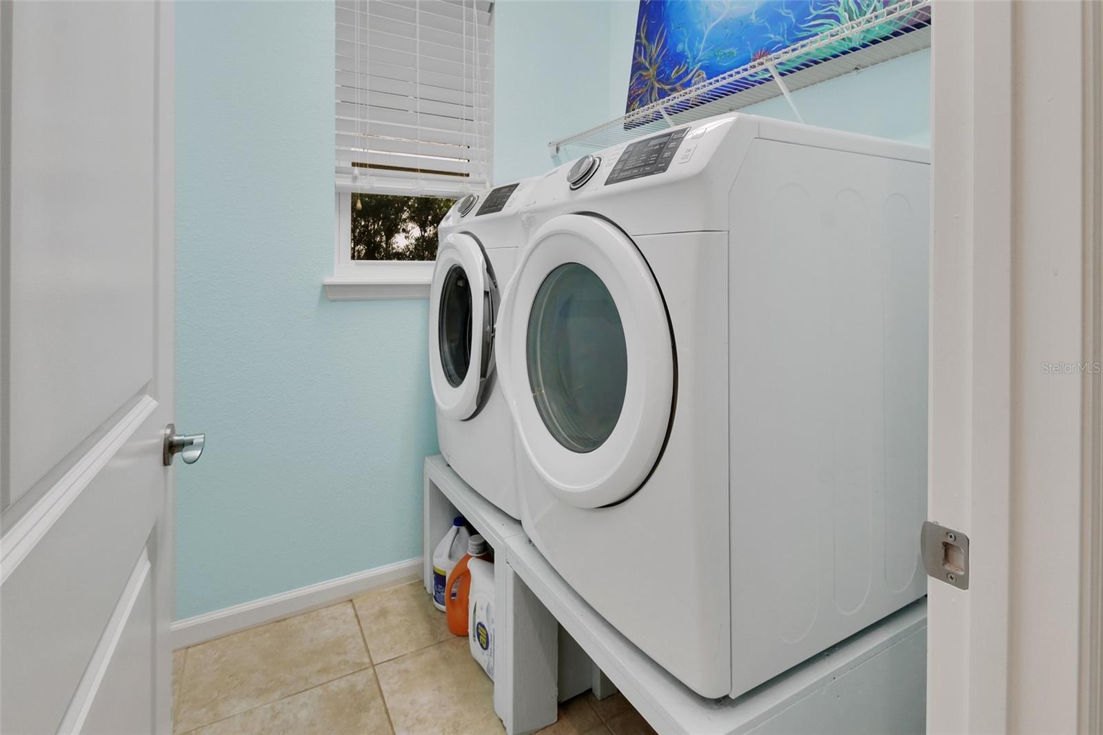 412 Tisbury Ct Property Photo 25