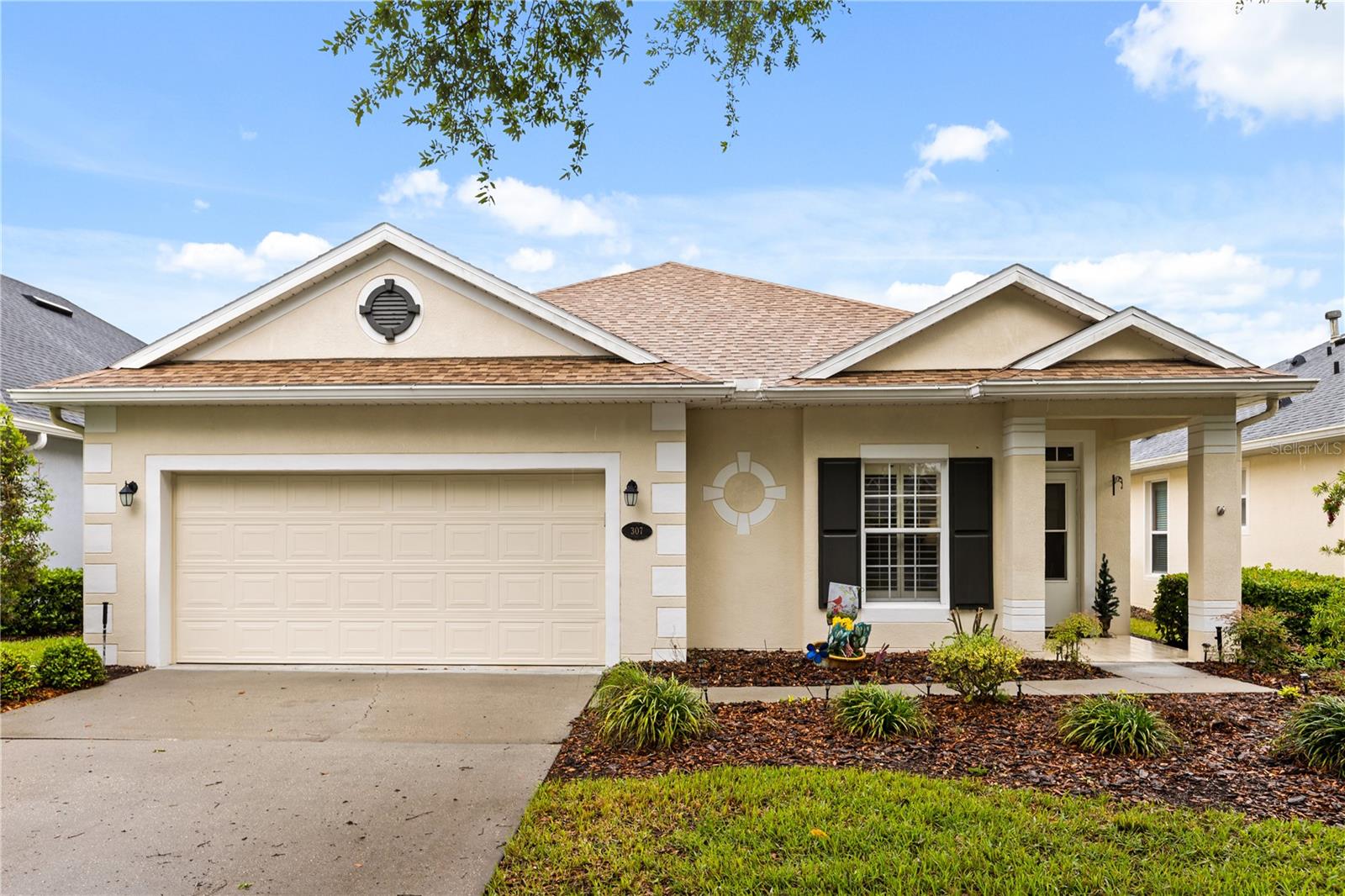 307 Heron Point Way Property Photo 1