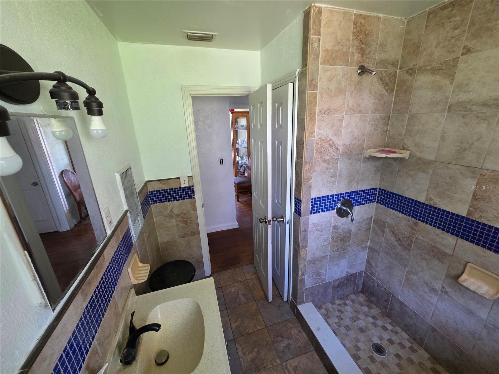 563 Martha Dr Property Photo 13