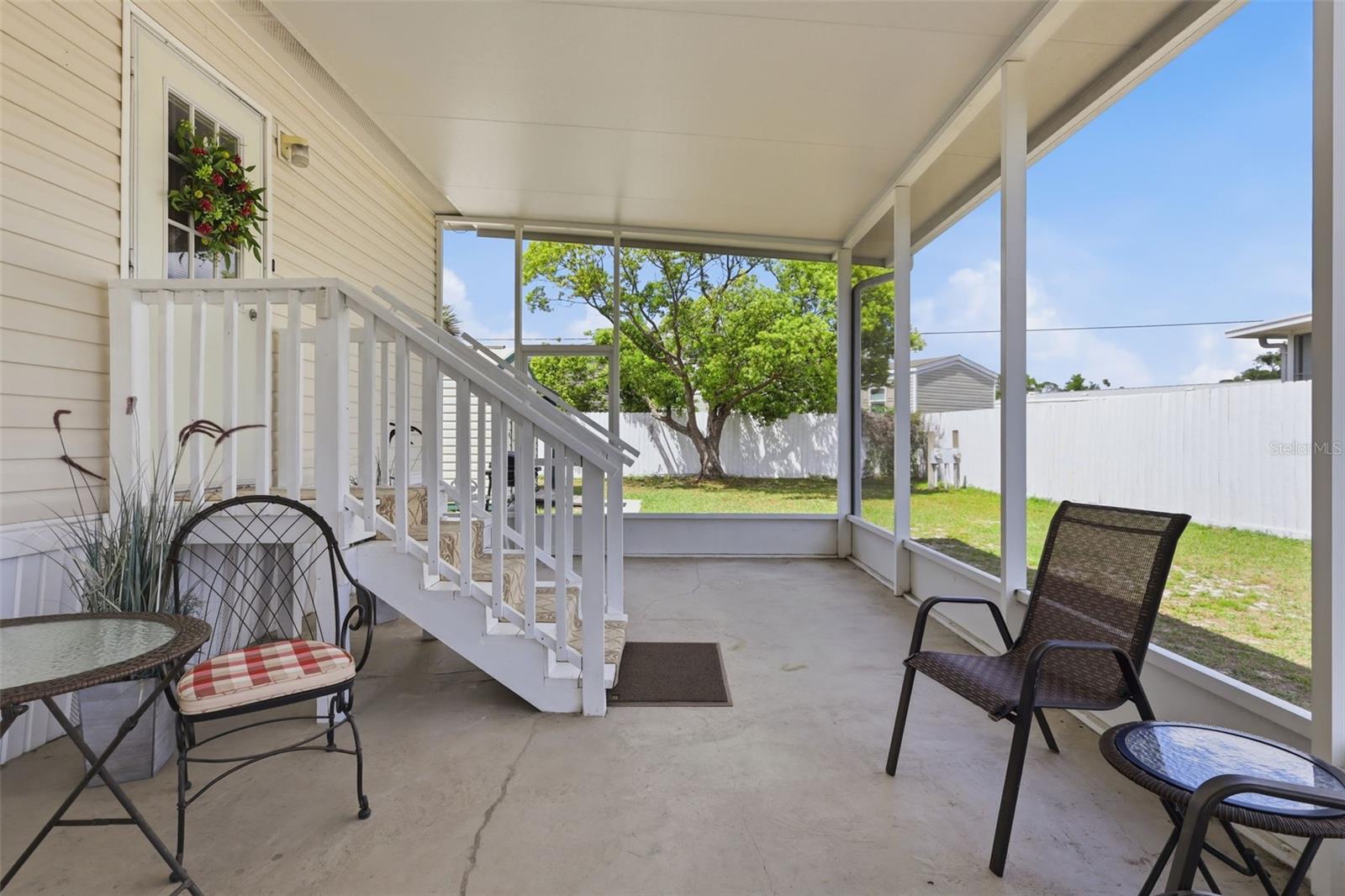 373 Dolores Blvd Property Photo 35