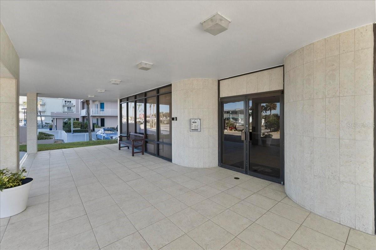 3743 S Atlantic Ave #10b0 Property Photo 4