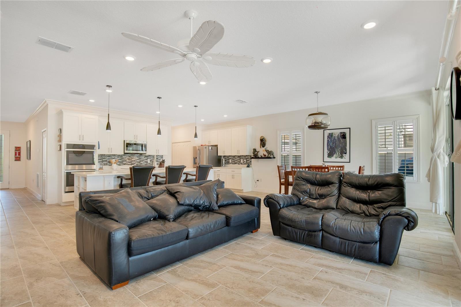 260 Jackson Loop Property Photo 5