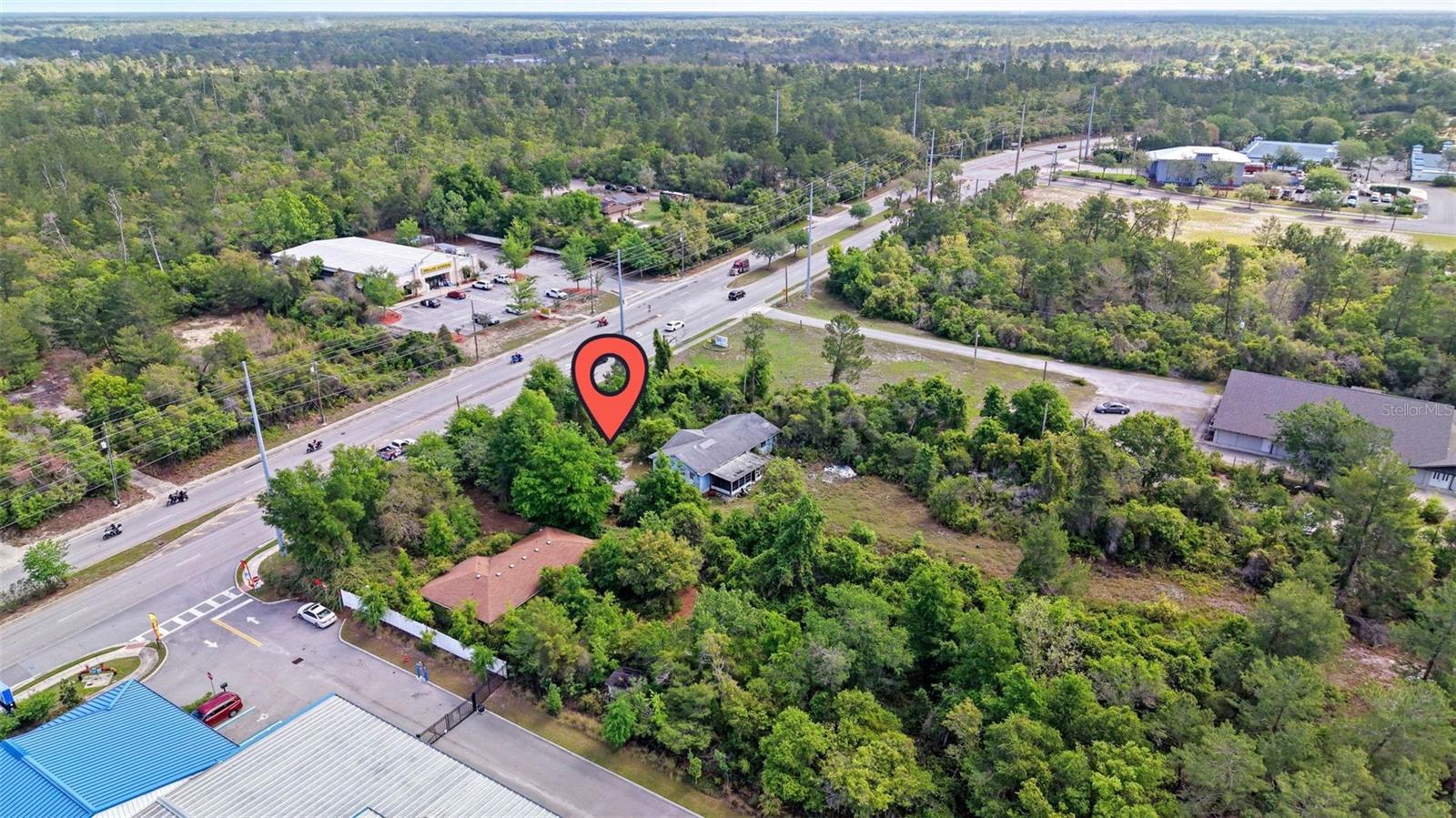 3021 Howland Blvd Property Photo 2