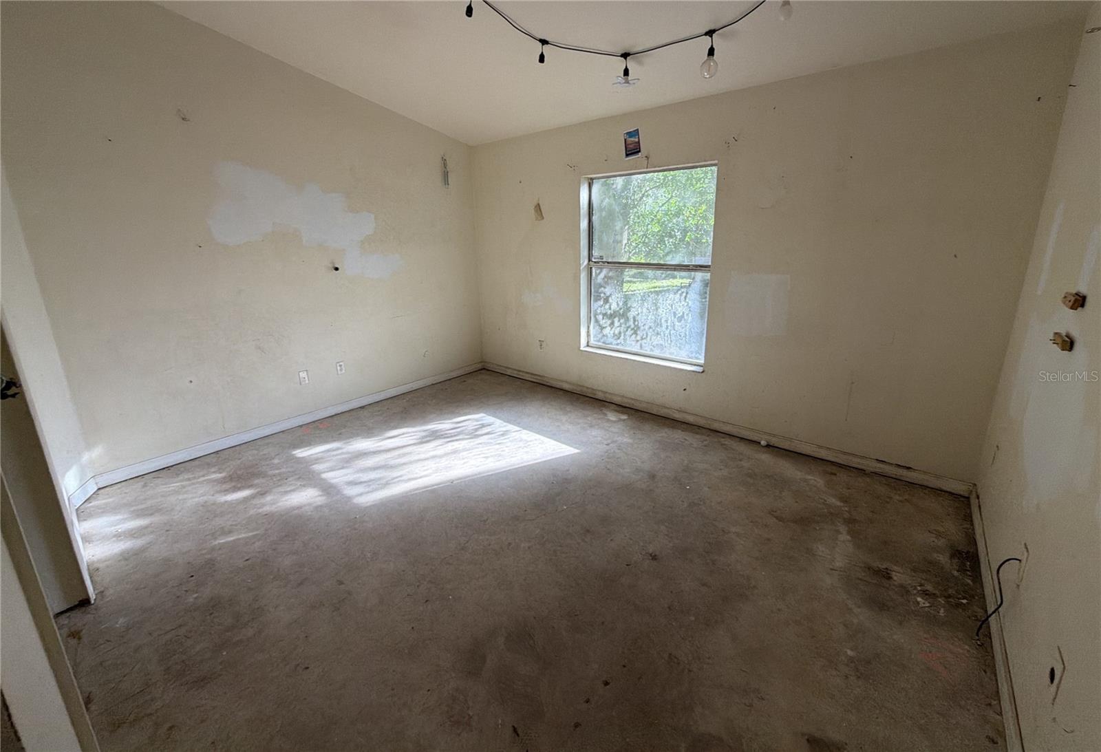 250 Willow Pl Property Photo 10
