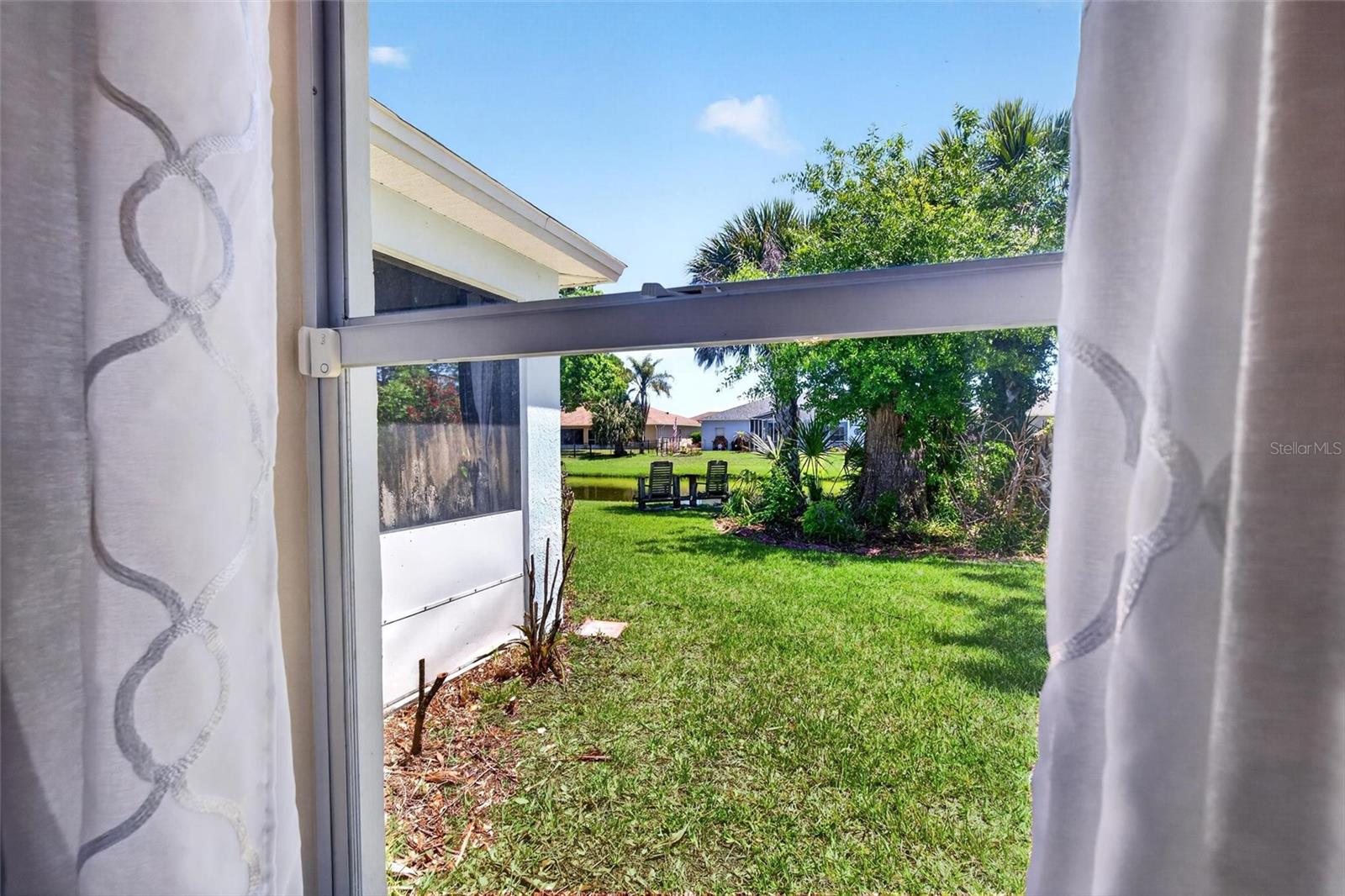 341 Mariners Gate Dr Property Photo 33