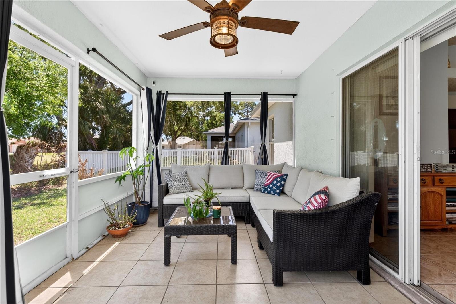 341 Mariners Gate Dr Property Photo 37