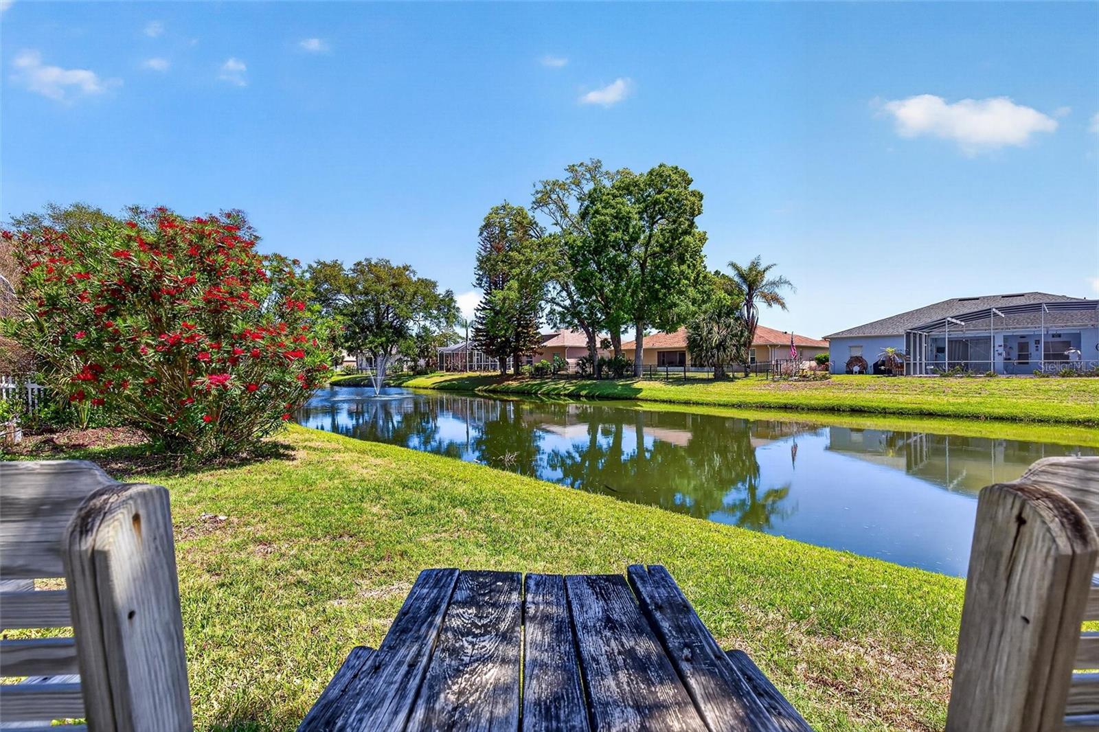 341 Mariners Gate Dr Property Photo 44