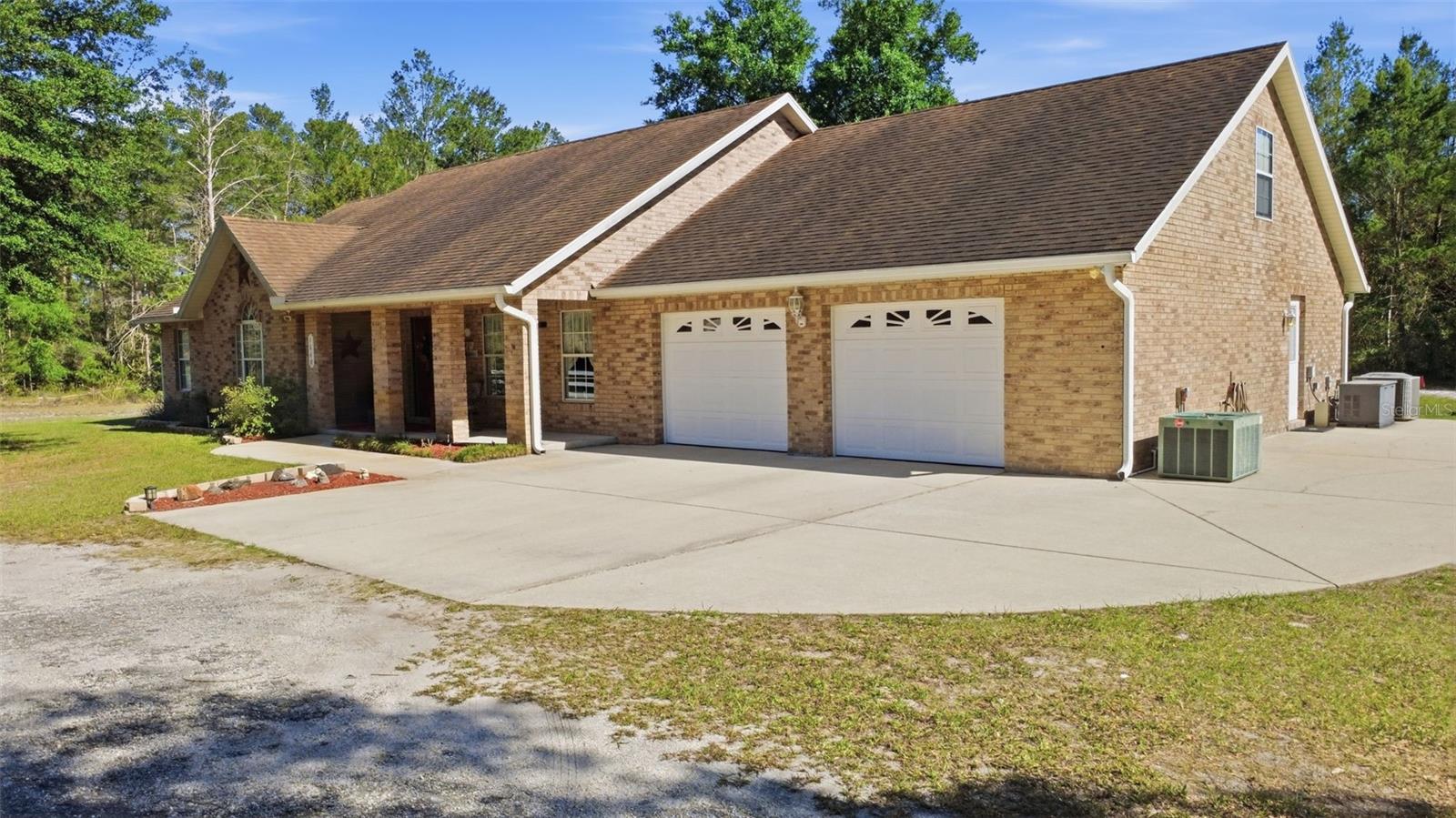 1640 Red Dog Rd Property Photo 1