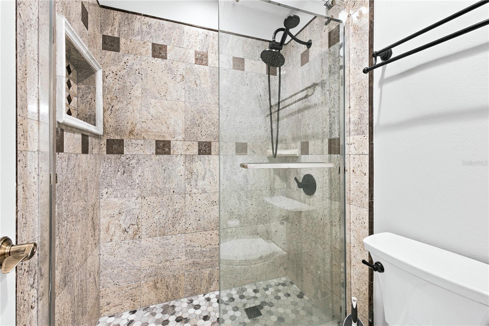 6820 Thornhill Cir Property Photo 37
