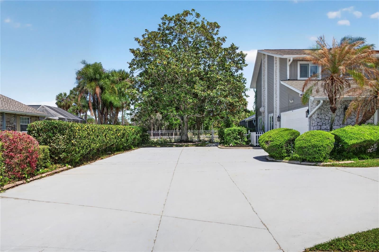 770 Pelican Bay Dr Property Photo 77