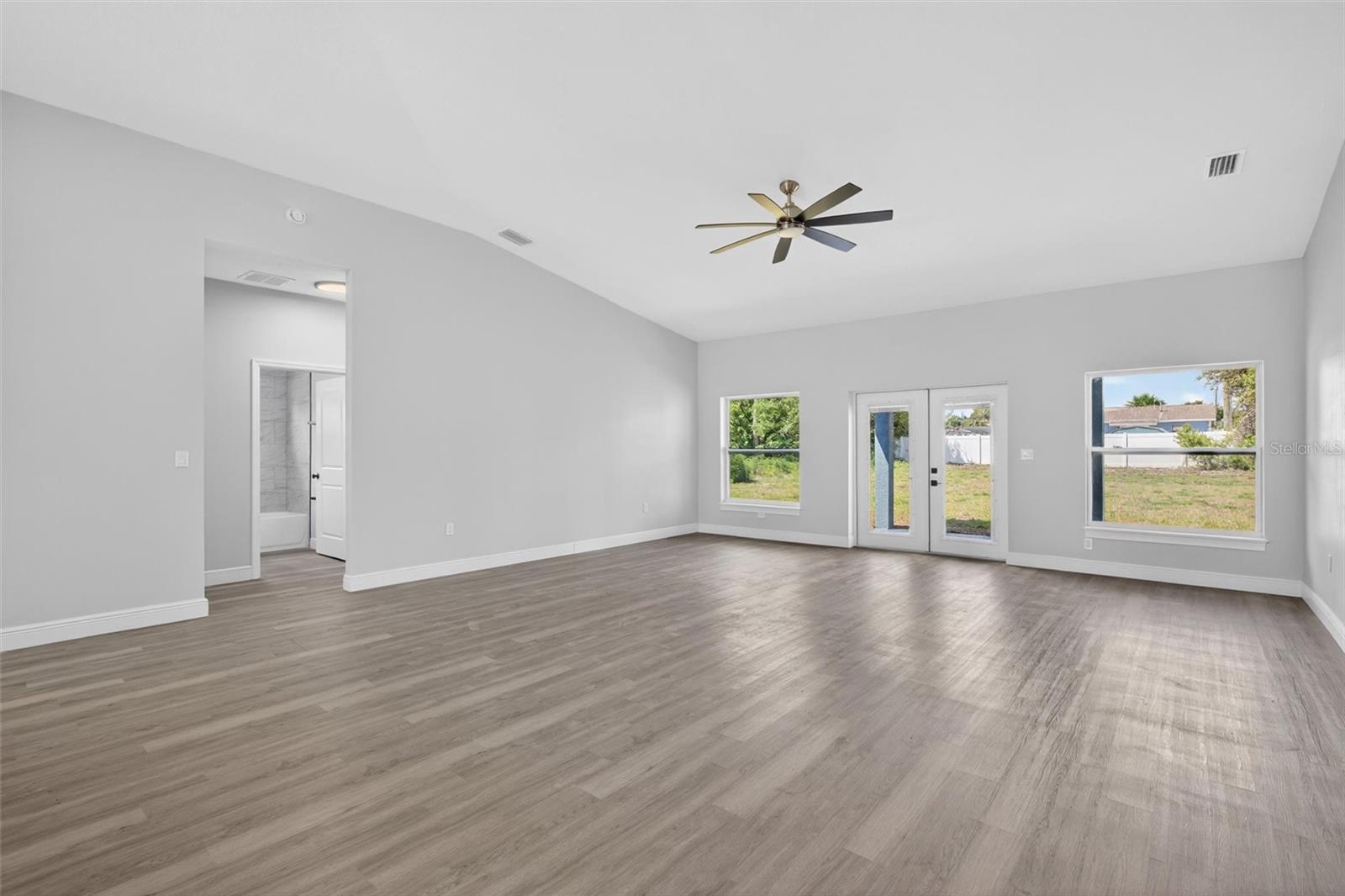 1754 Maryland Ave Property Photo 32