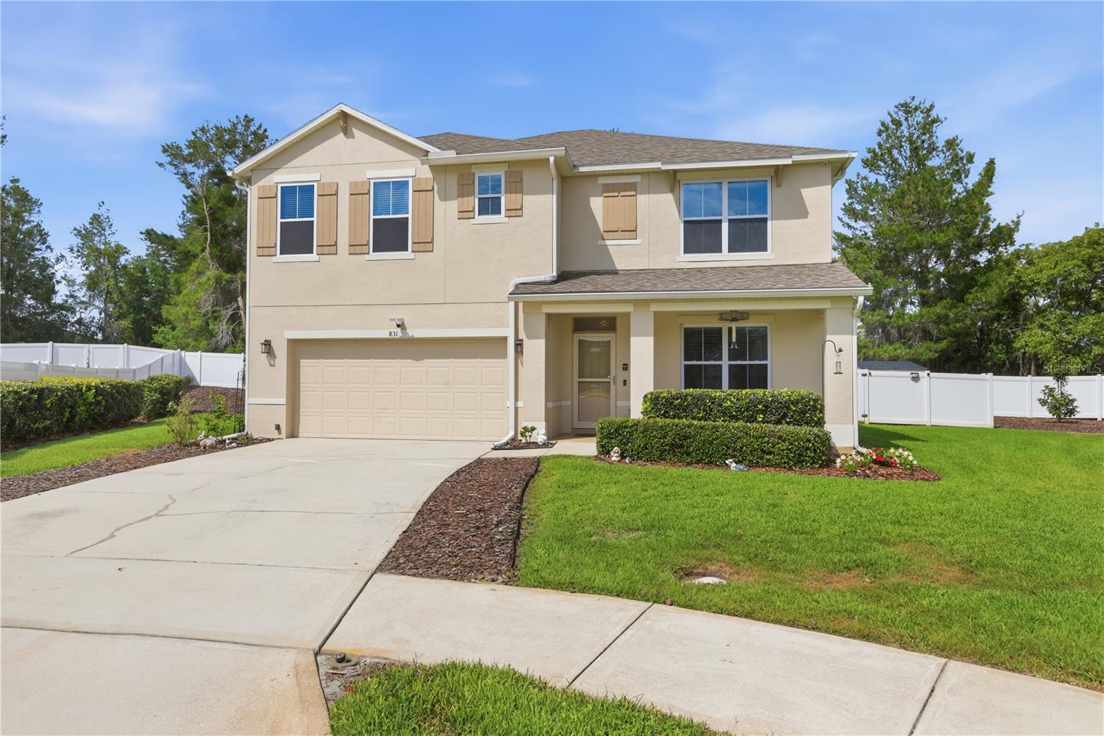 831 OAK HOLLOW LOOP