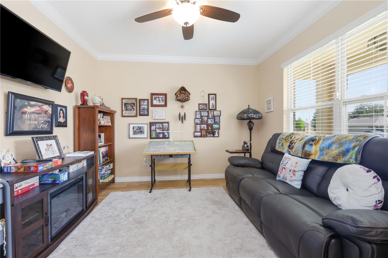 831 Oak Hollow Loop Property Photo 6