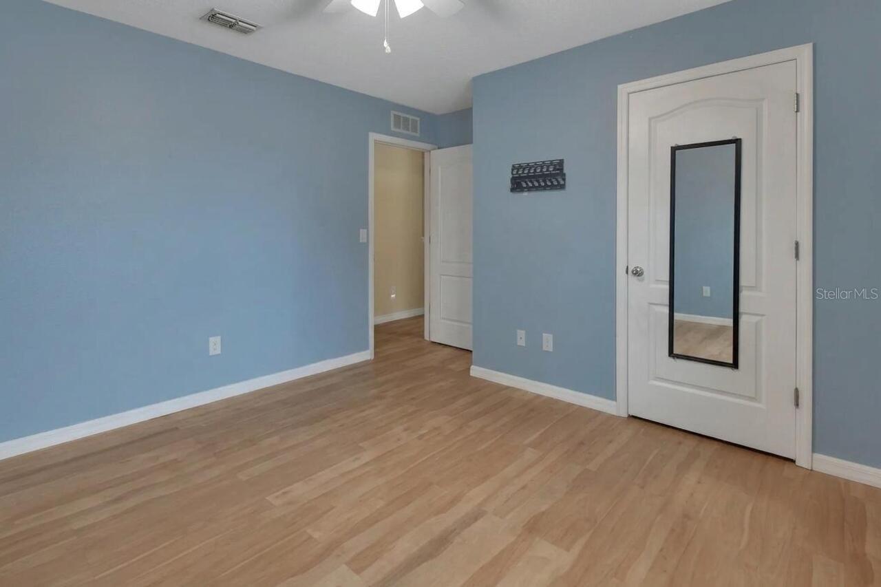831 Oak Hollow Loop Property Photo 34