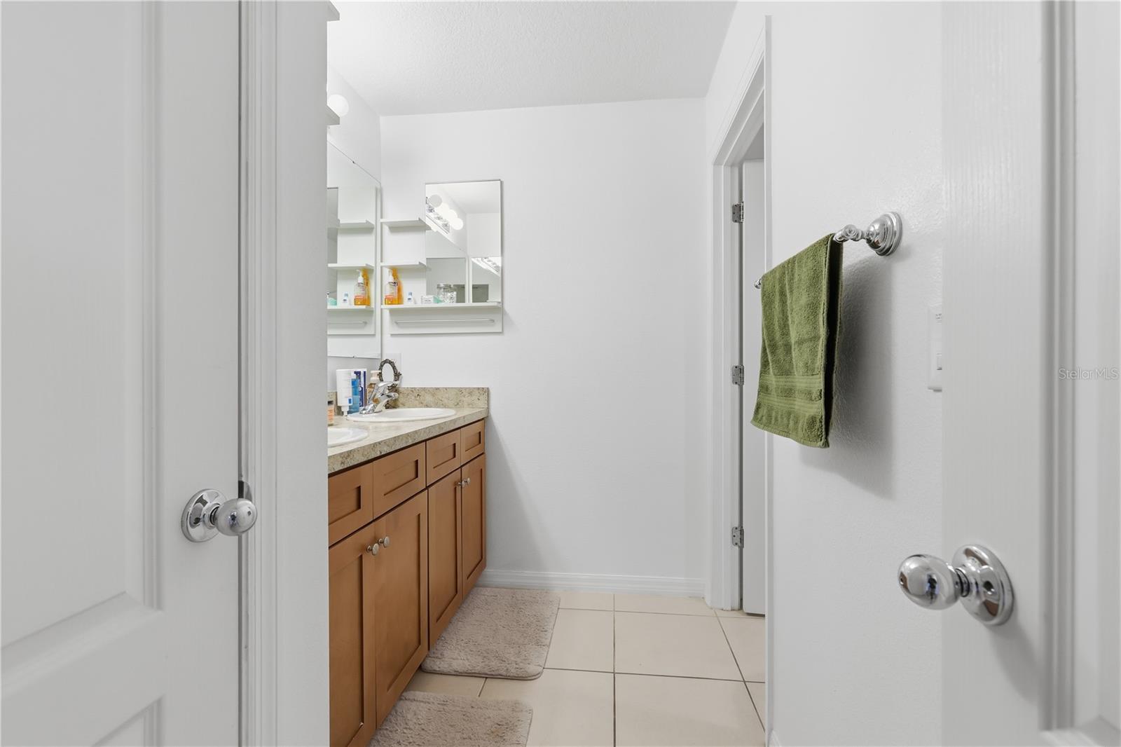831 Oak Hollow Loop Property Photo 35