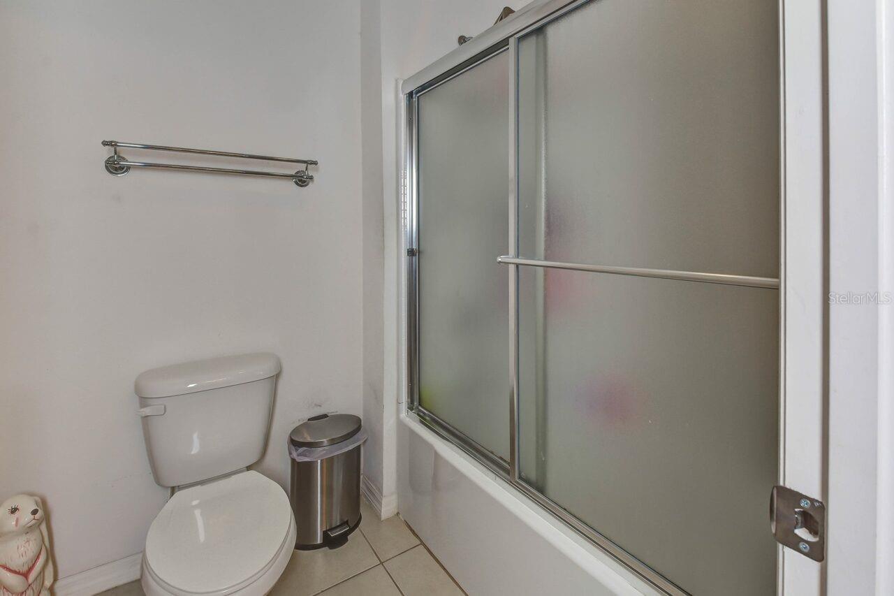 831 Oak Hollow Loop Property Photo 37