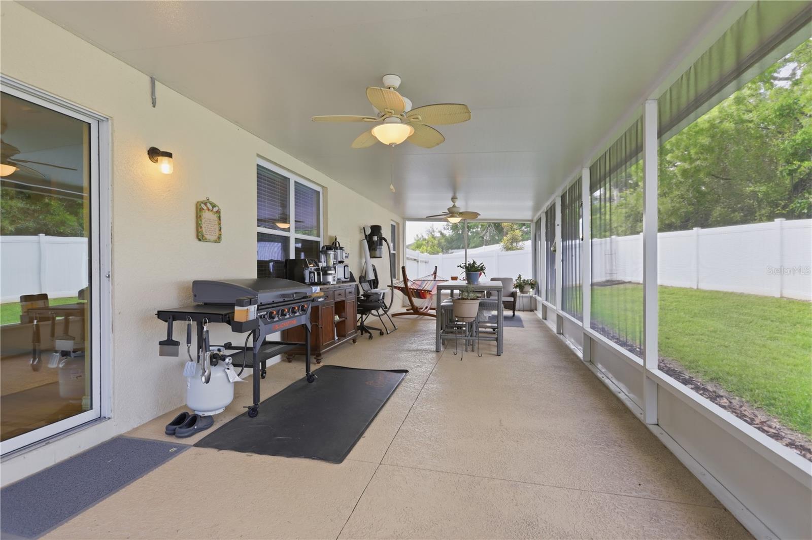 831 Oak Hollow Loop Property Photo 41