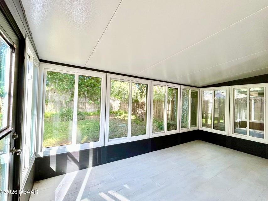 31 Park Pl Property Photo 19