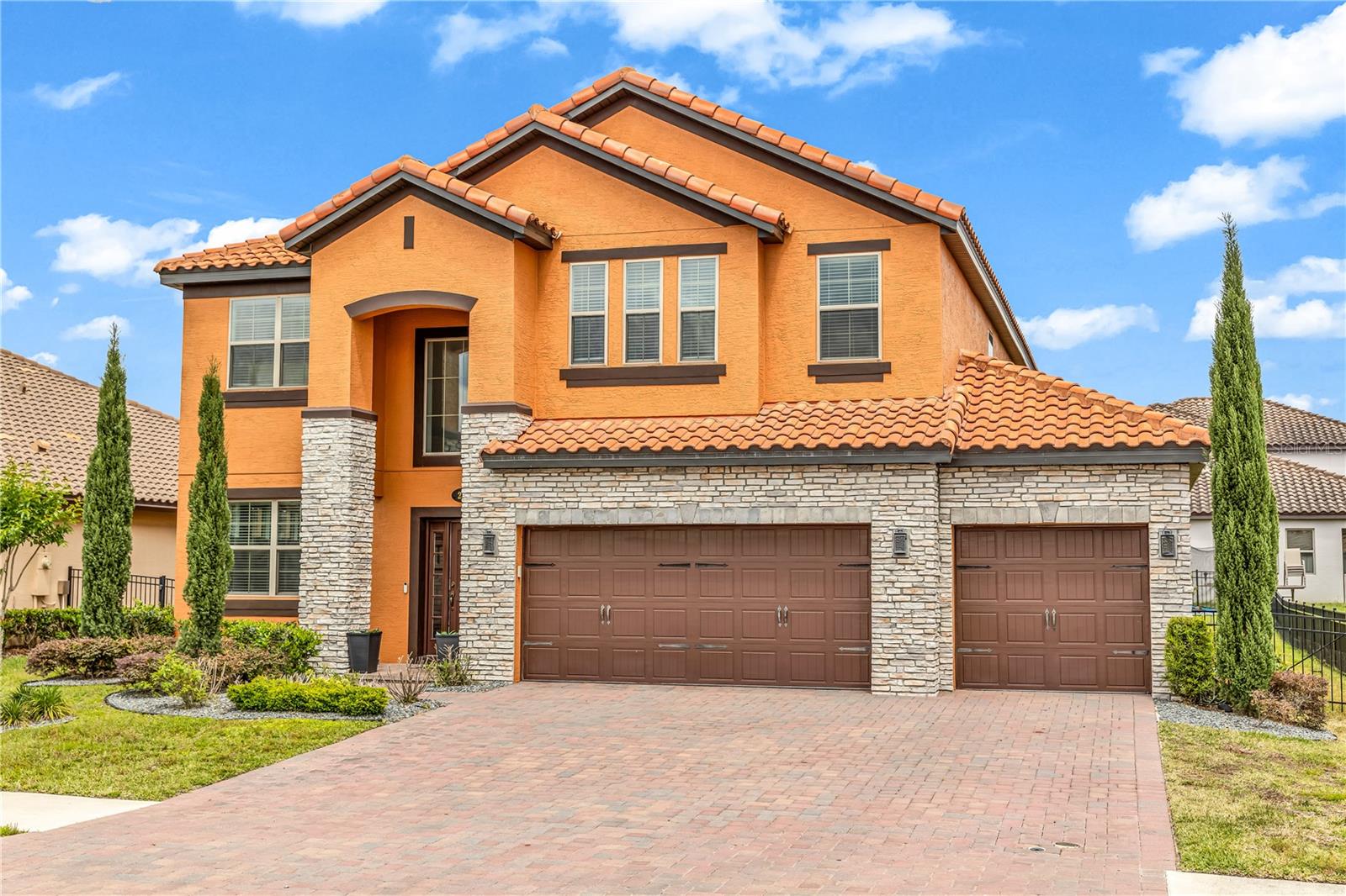 239 Lugano Way Property Photo 4