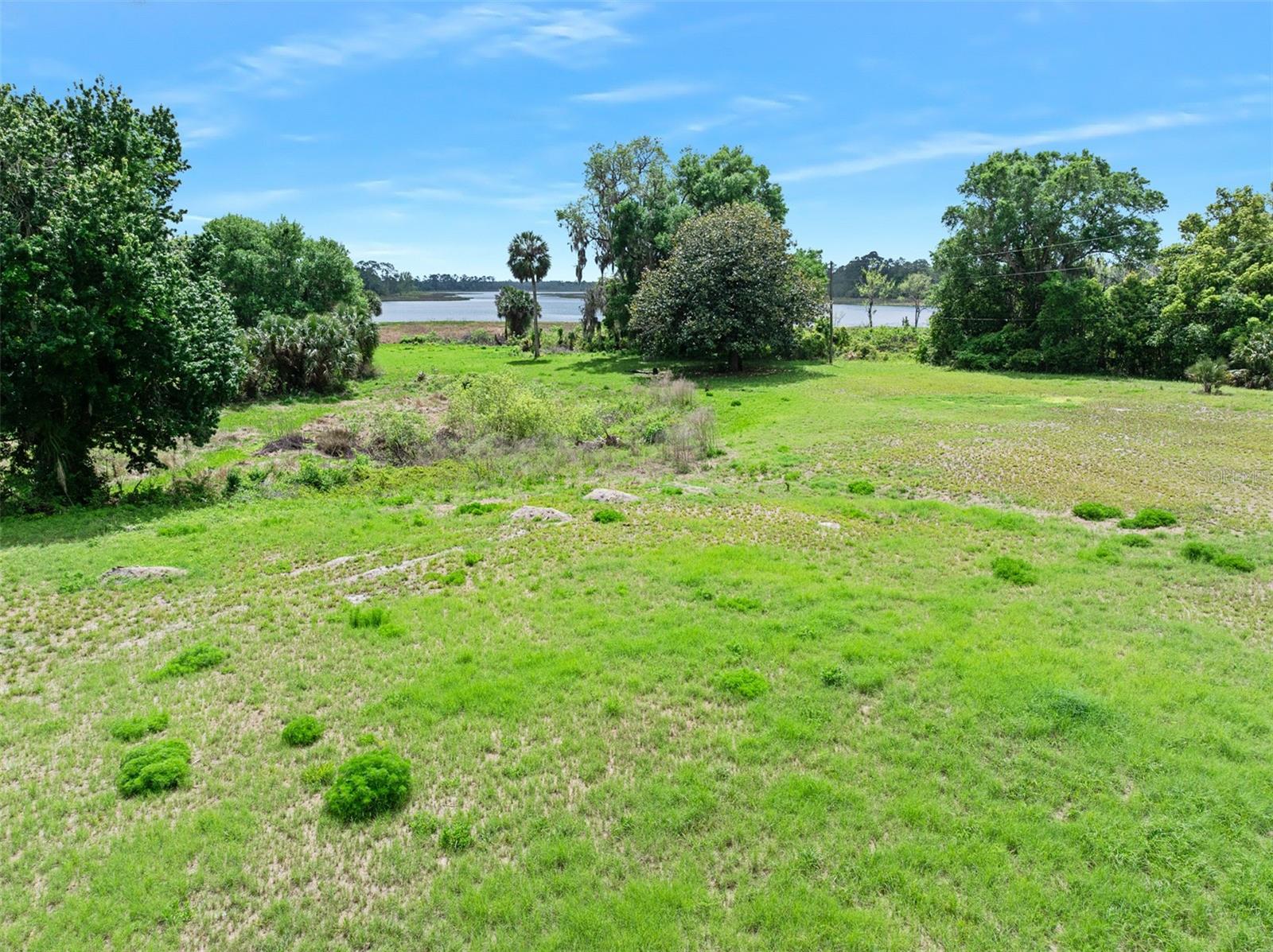 141 N Pine St Property Photo 4