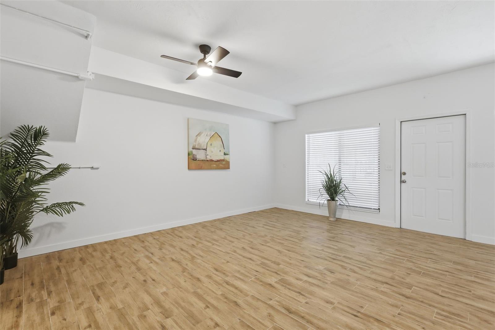 155 E Country Circle Dr E Property Photo 23